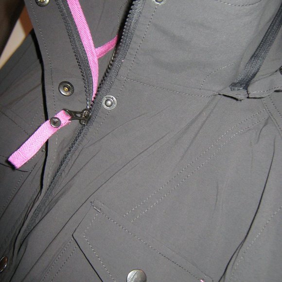 LL Bean Jacket with detachable hood - Picture 3 of 6